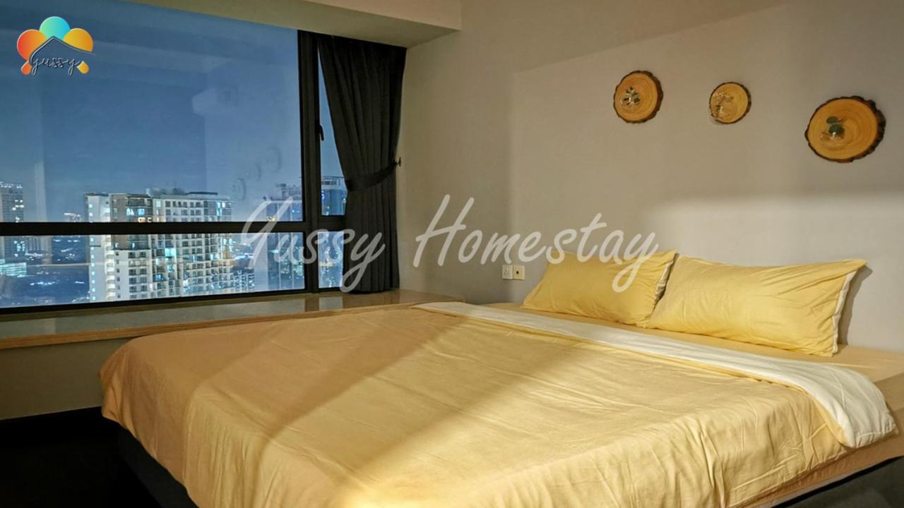 ג'והור בהרו Yussy 2 Bedroom Sea View Condo At R&F Princess Cove מראה חיצוני תמונה