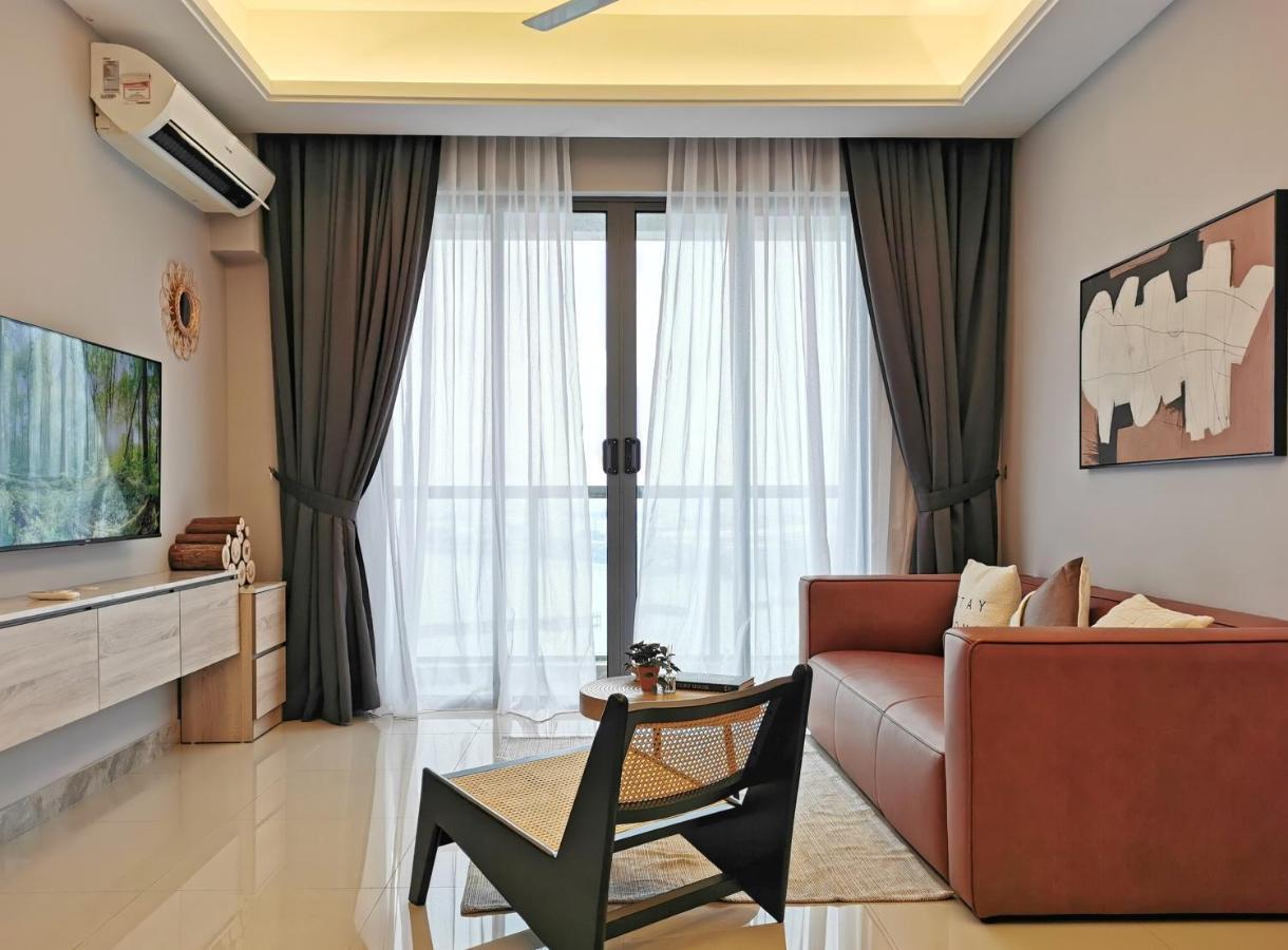 ג'והור בהרו Yussy 2 Bedroom Sea View Condo At R&F Princess Cove מראה חיצוני תמונה